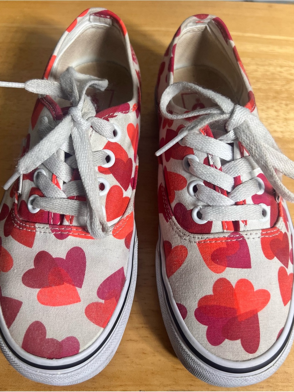 Vans Authentic Valentine Hearts Red White Canvas Sneakers Woman’s Sz 5